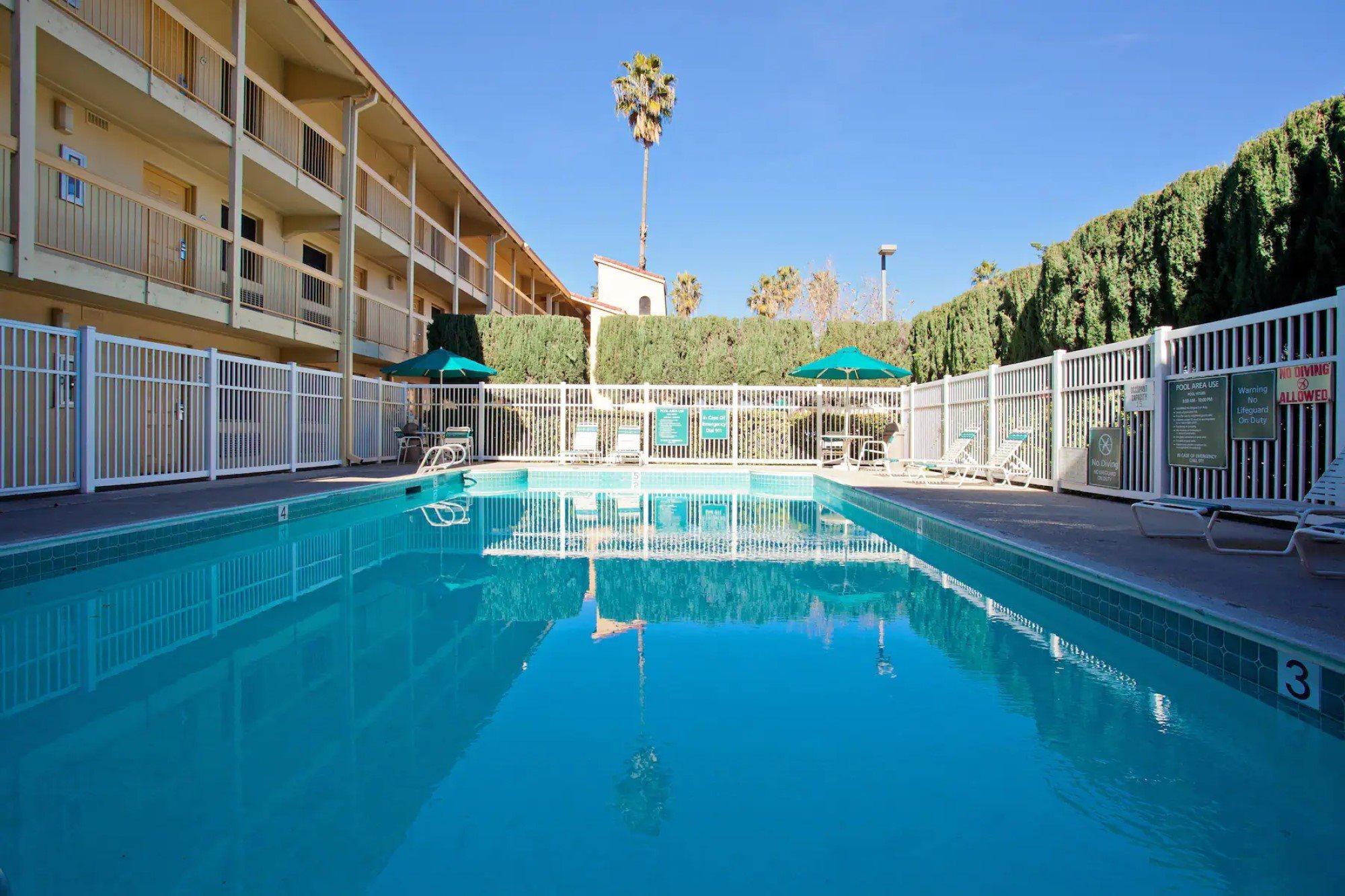 Hotel Heritage 2*
