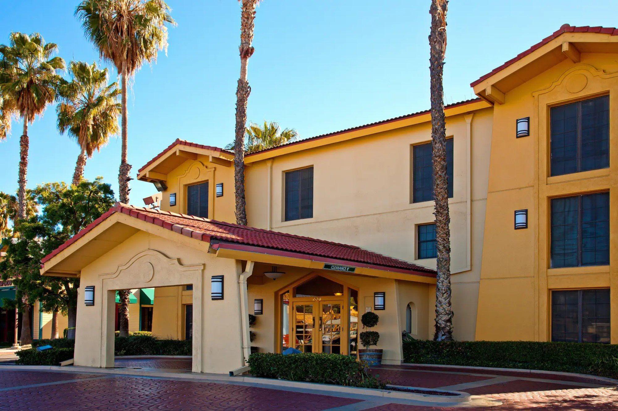Heritage Hotel 2*